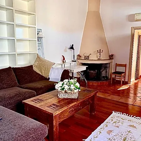 Domu B&B Goretti לינה וארוחת בוקר קליארי